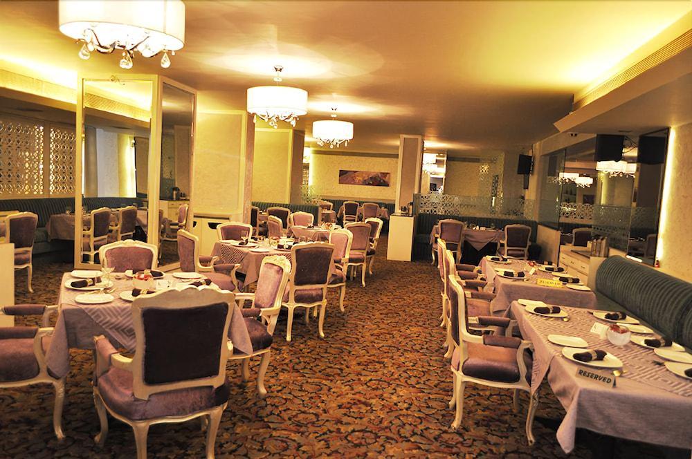 Hotel Centre Point Nagpur Esterno foto