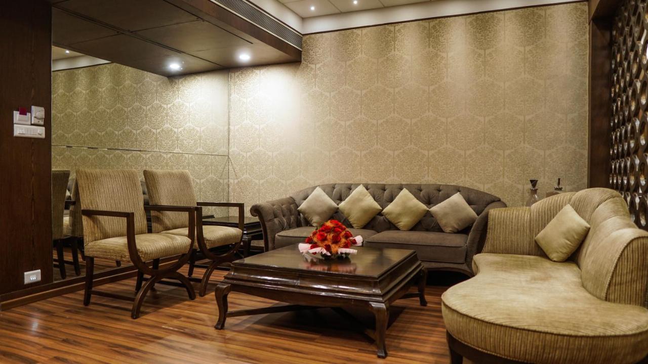 Hotel Centre Point Nagpur Esterno foto