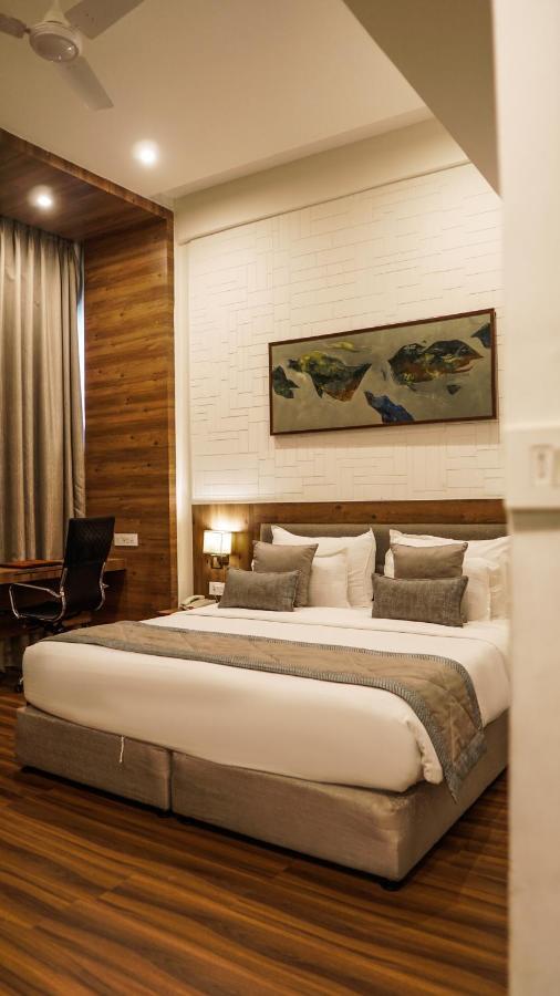Hotel Centre Point Nagpur Esterno foto
