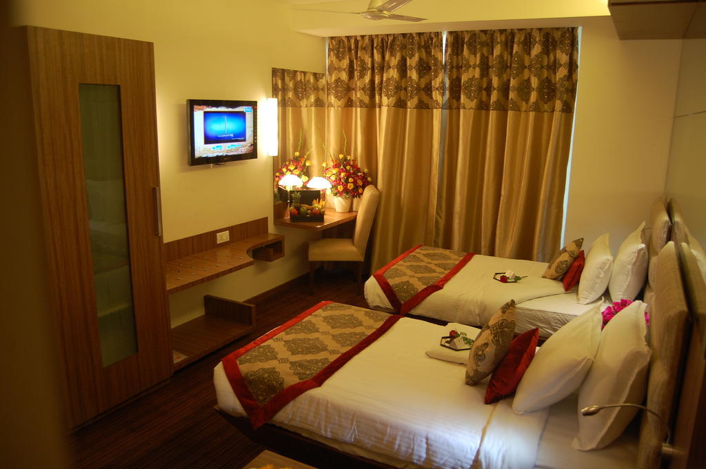 Hotel Centre Point Nagpur Esterno foto