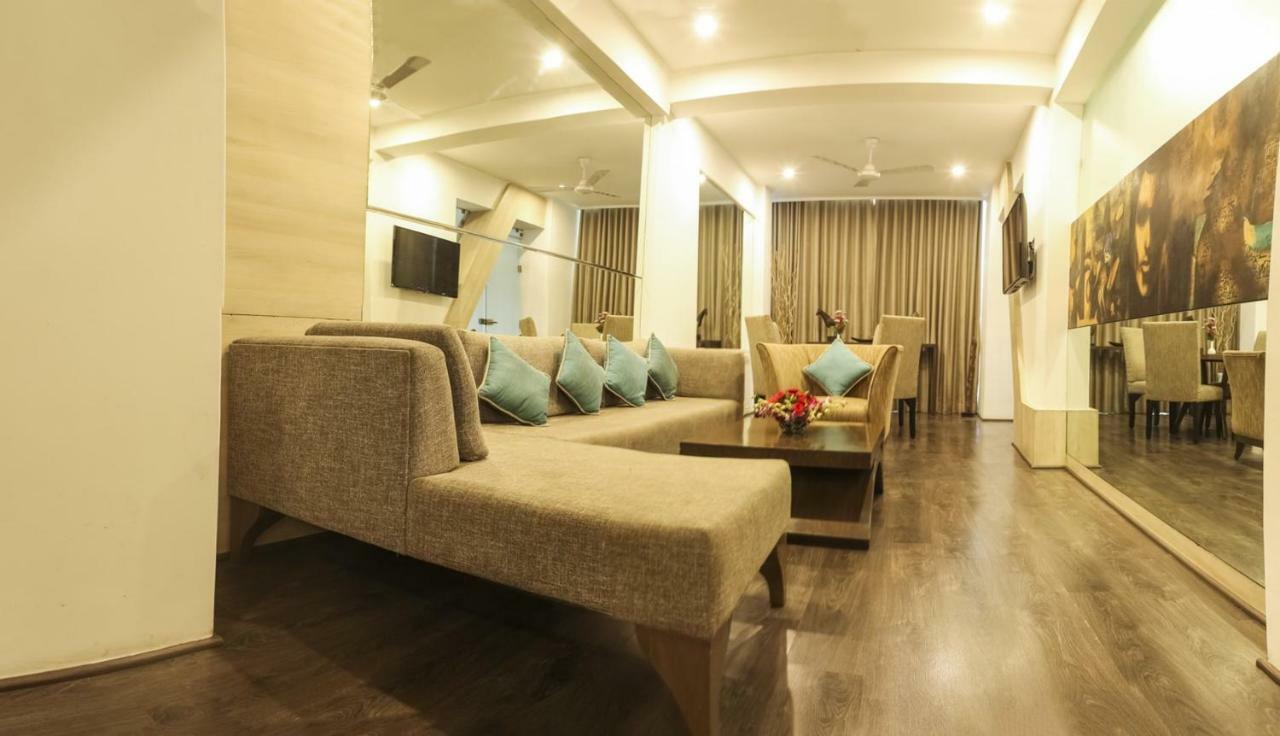 Hotel Centre Point Nagpur Esterno foto